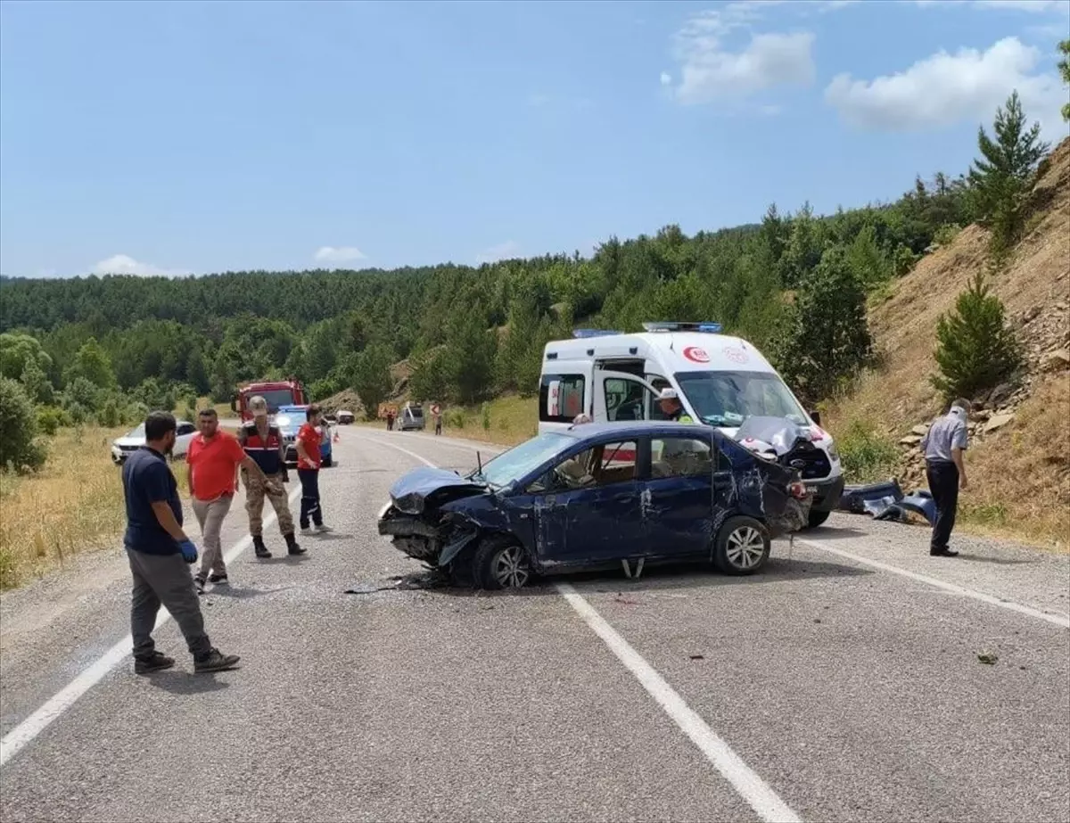 Gümüşhane'de Otomobil Kazası: 4 Yaralı