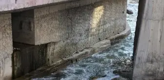 Gümüşhane'de Harşit Çayı'nda Mahsur Kalan Çocuk Kurtarıldı