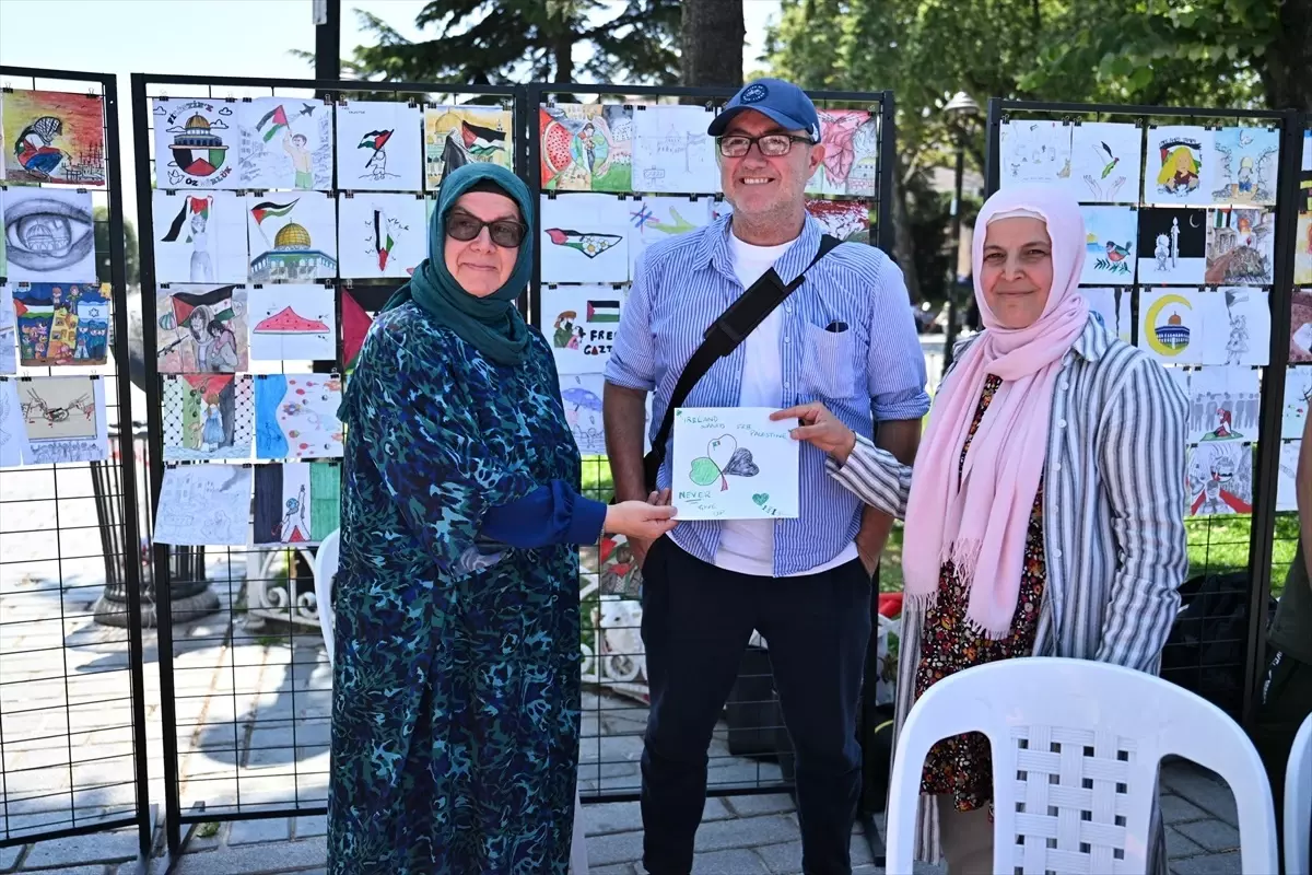 Gazze İçin İmam Hatip Öğrencilerinden Sanat Etkinliği