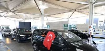 Gurbetçiler Kapıkule'de Güler Yüzle Karşılanıyor