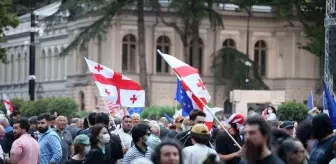 Gürcistan'da AB Yanlısı Eylemcilerin Serbest Bırakılması İçin Protesto Düzenlendi