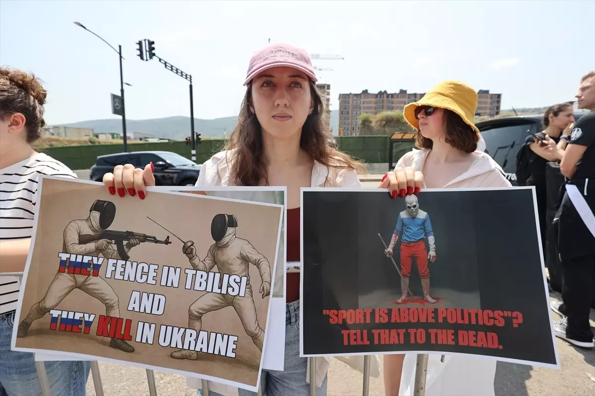 Gürcistan'da Rus Sporculara Protesto