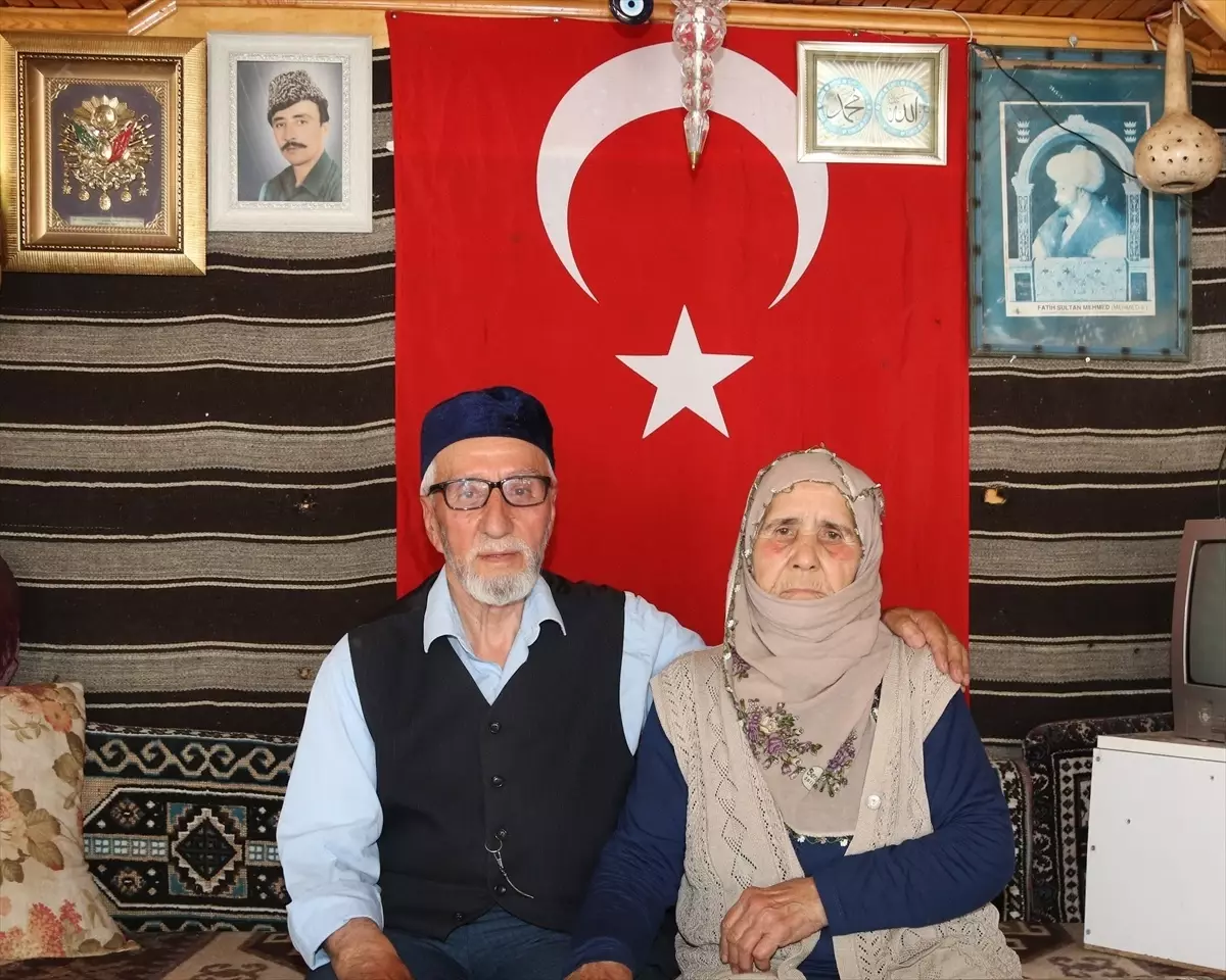 60 Yıl Sonsuz Aşk: Mustafa ve Münife Gürel Çifti Evlilikteki Sırlarını Paylaştı