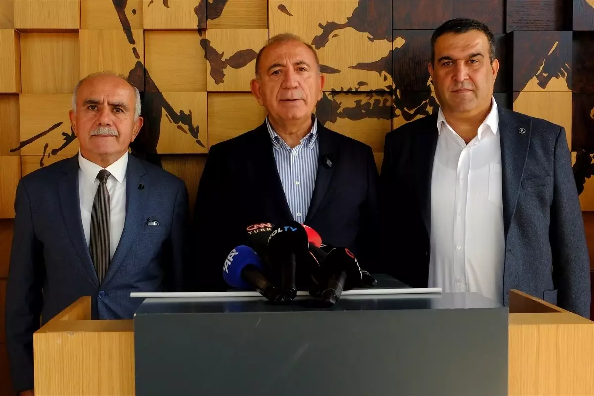 CHP İstanbul İl Yönetimindeki Belirsizliğe Yargı Açıklaması