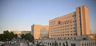 Hacettepe Üniversitesi Hastanesi'nde Yangın: 12 Bebek Tahliye Edildi