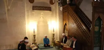 Bayburt'ta Hafızlık Eğitimi Tamamlayan Abdulhamit Yılmaz, Kur'an'ı Bir Günde Hatmetti