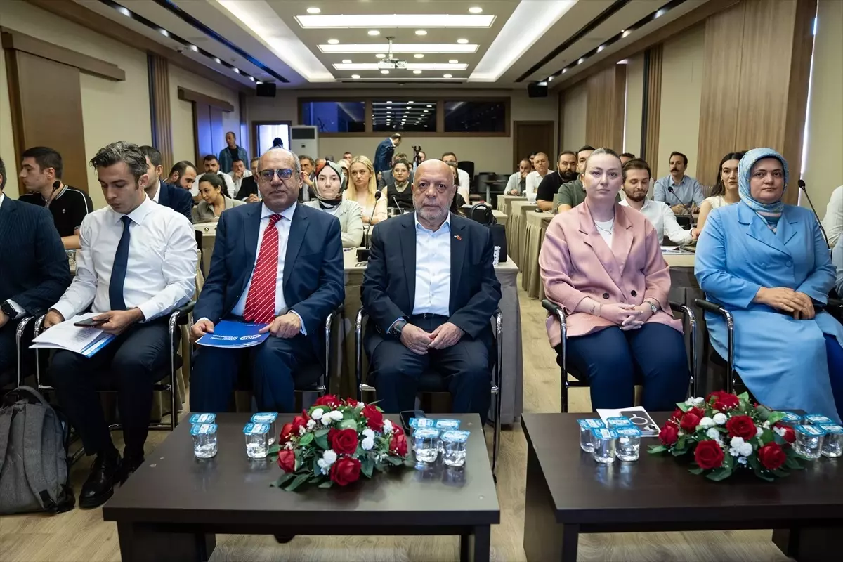 Emek Hareketinin Yeniden İnşası Vurgusu