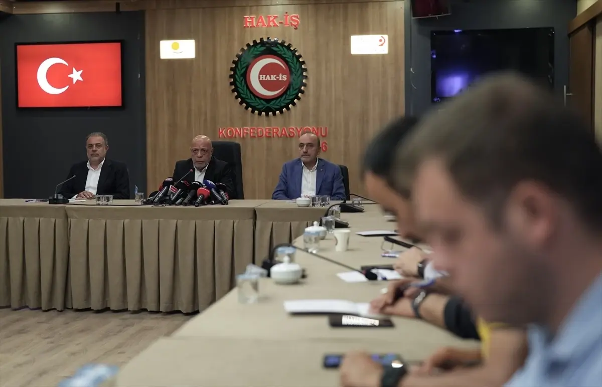 HAK-İŞ Genel Başkanı Arslan, hükümetin kamu işçilerine yönelik yeni teklifini değerlendirdi Açıklaması