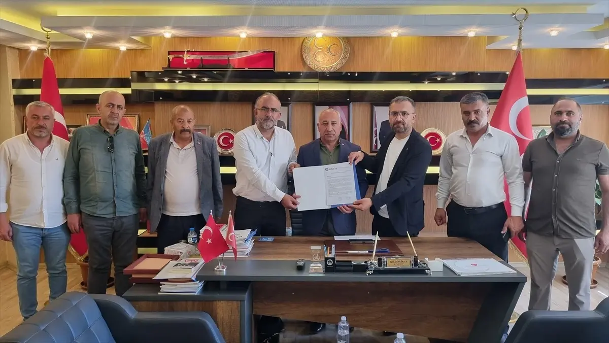 HAK-İŞ ve Öz Sağlık-İş Sendikası MHP Van İl Başkanını Ziyaret Etti