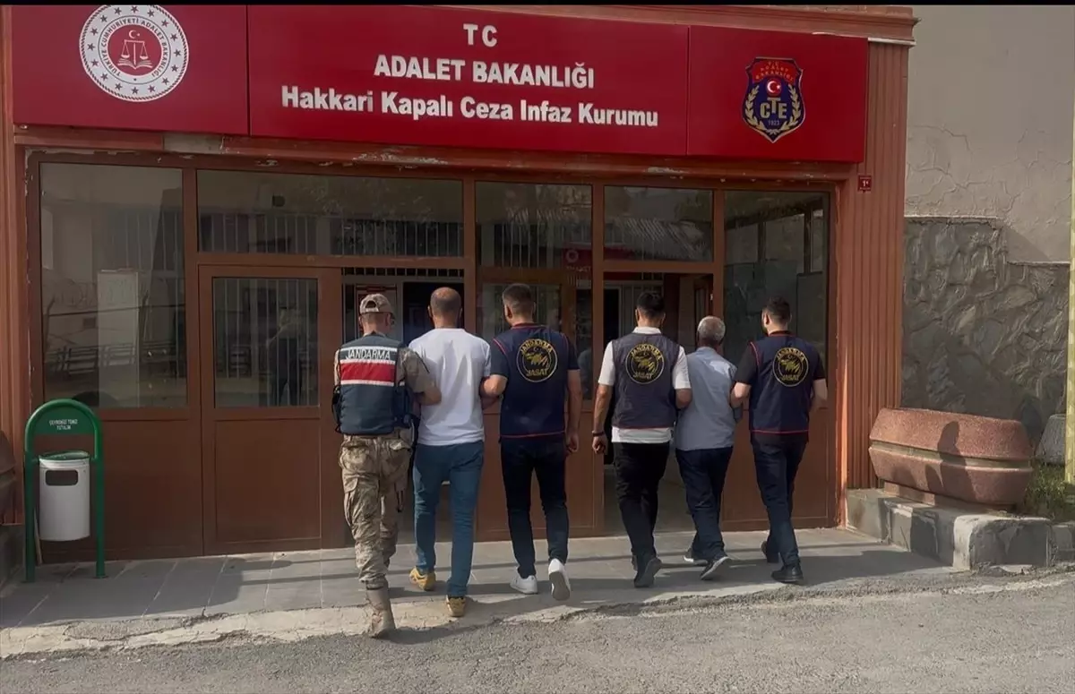 Hakkari'de Firari Hükümlüler Yakalandı