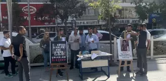 AK Parti Hakkari Gençlik Kolları'ndan Gazzeli Çocuklar İçin 'Boş Sıralar' Etkinliği