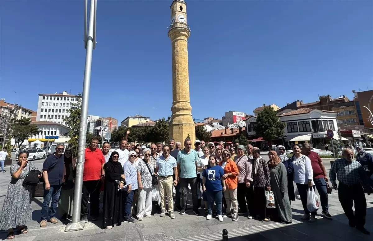 Eski Asker Arkadaşları 40 Yıl Sonra Buluştu