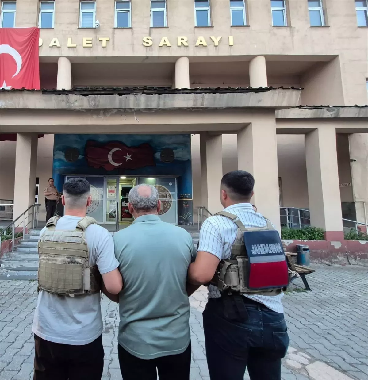 Yüksekova'da 22 Yıl Hapis Cezası Olan Hükümlü Yakalandı