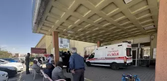 Yüksekova'da İş Kazası: 21 Yaşındaki Operatör Hayatını Kaybetti