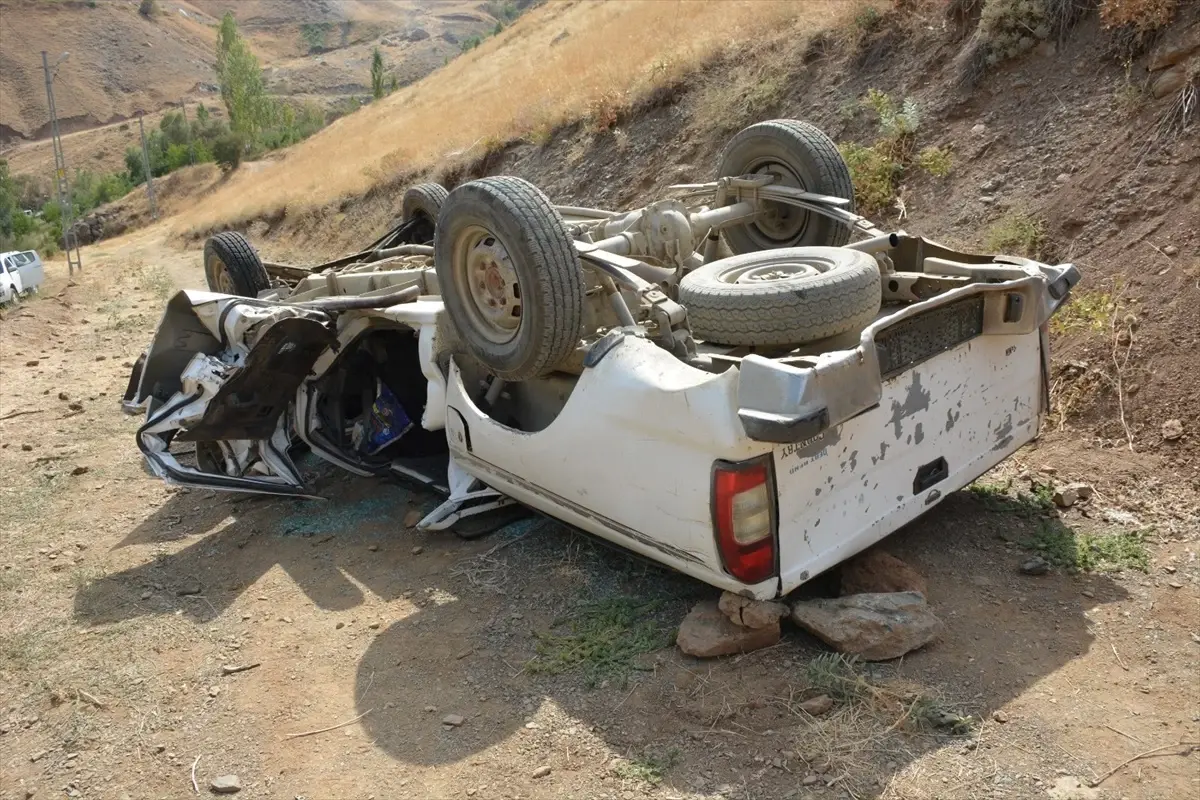 Hakkari'de Pikap Kazasında 2 Kişi Hayatını Kaybetti