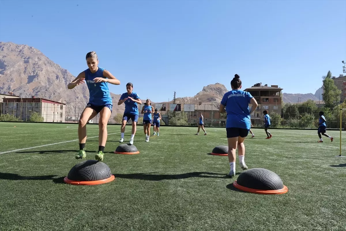 Hakkarigücü Kadın Futbol Takımı Yeni Sezona İddialı Girdi