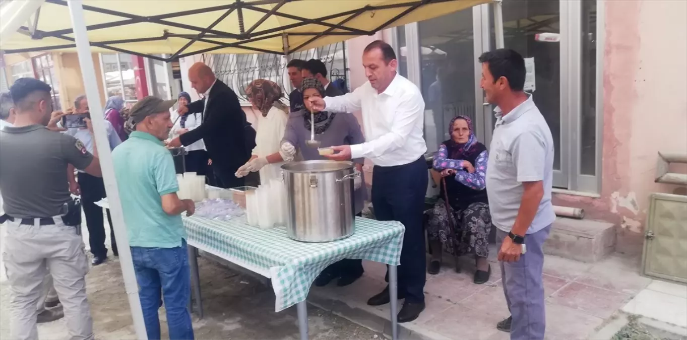 Hanönü Belediyesi'nden Aşure İkramı