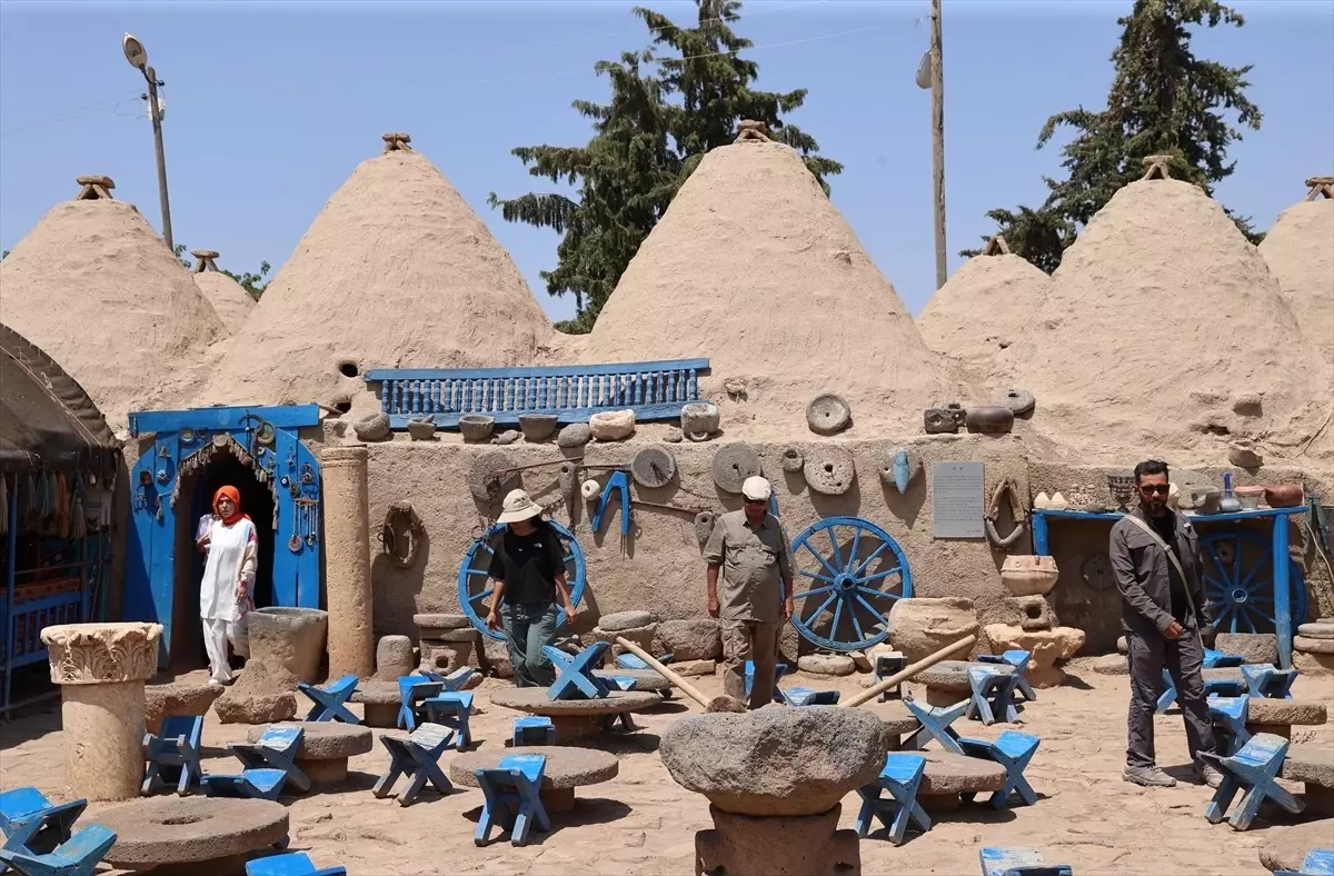 Harran'ın Konik Kubbeli Evleri Sıcaklarda Serinlik Sunuyor