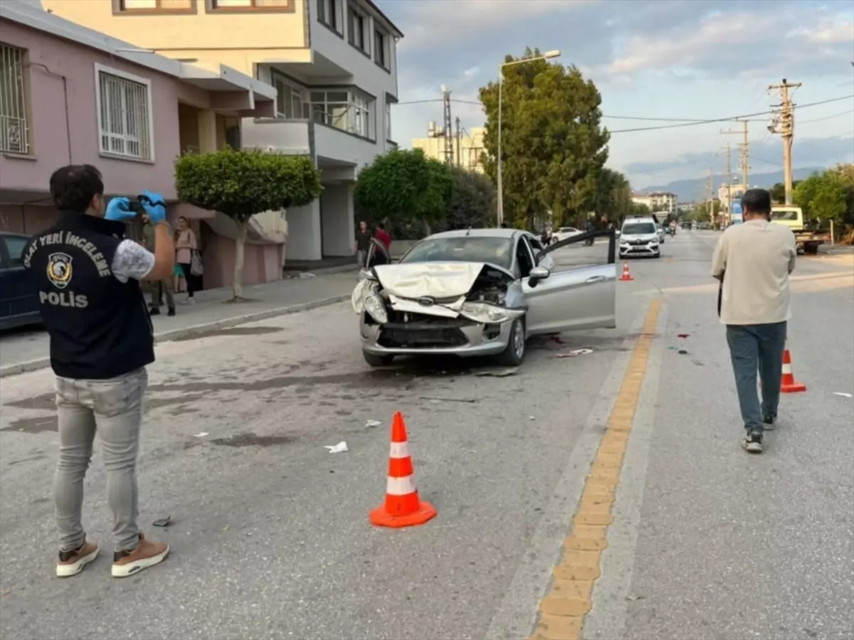 Hatay'da Zincirleme Trafik Kazası: Bir Kişi Ağır Yaralı