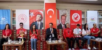 Hatay Valisi'nden Depremzede Sporculara Ödül