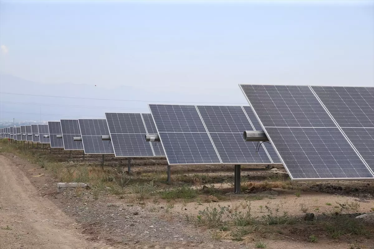 Hatay'da Güneş Enerji Santrali ile Yılda 250 Milyon Kilovatsaat Elektrik Üretilecek