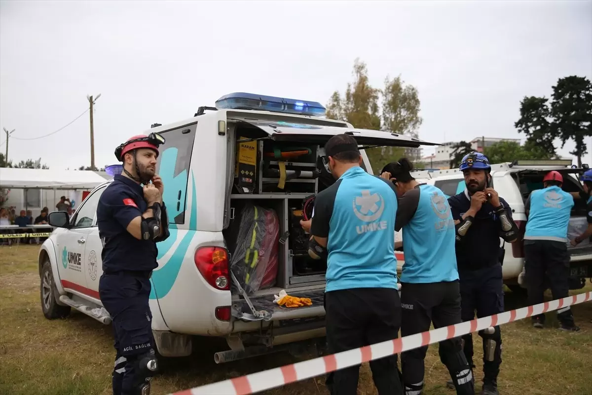 İskenderun'da Deprem Tatbikatı Gerçekleştirildi