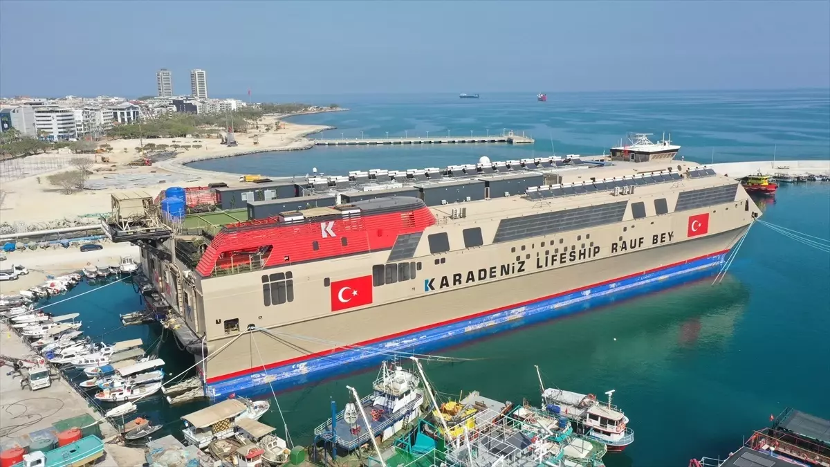 Yüzer Okul Görevini Tamamladı