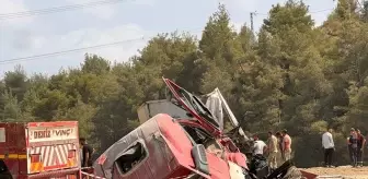 Hatay'da Freni Arızalanan Vinç Uçuruma Yuvarlandı: 1 Ölü, 1 Yaralı