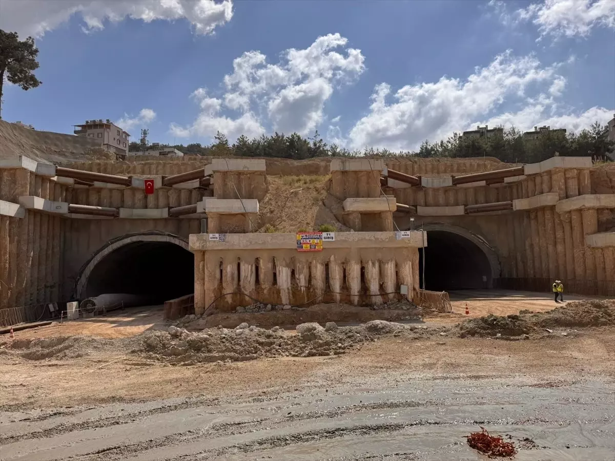 Hatay'da İskenderun-Topboğazı Otoyolu'nda çalışmalar devam ediyor