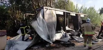 Hatay'da Konteyner Depoda Yangın Çıktı