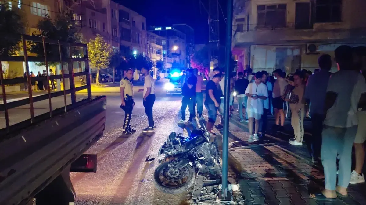 Hatay'da Otomobil ve Motosiklet Çarpıştı: 1 Yaralı