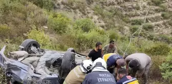 Hatay'da Uçuruma Yuvarlanan Araçta 4 Yaralı