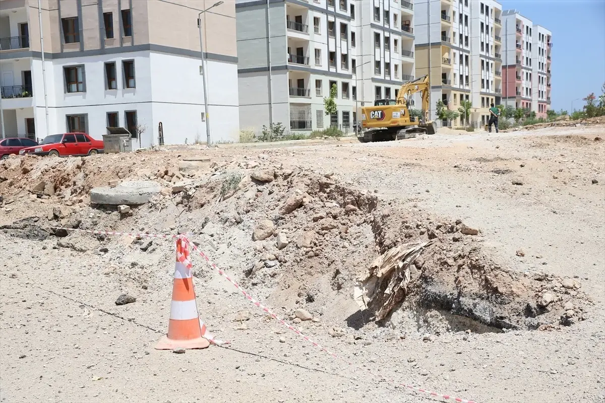 İskenderun'da Yol Çalışması Sırasında Doğal Gaz Borusu Hasar Gördü
