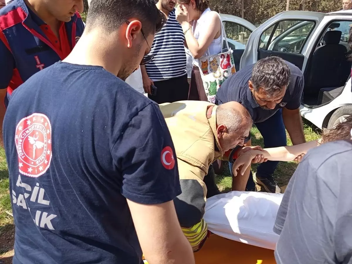 Kırıkhan'da Zincirleme Trafik Kazası: 5 Yaralı