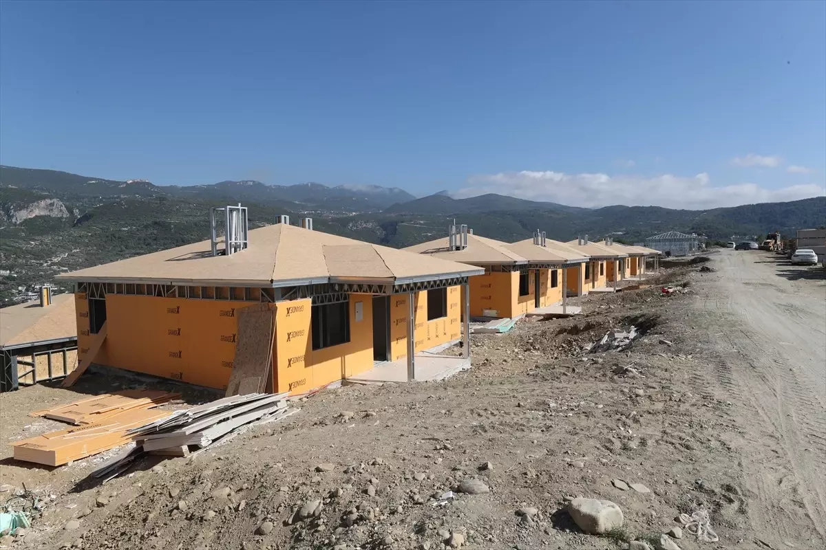 Hatay'da Deprem Sonrası 85 Kırsal Afet Konutu İnşaatı Devam Ediyor