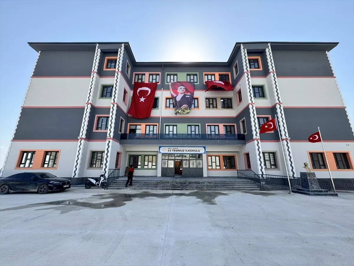 Hatay ve Adana'da Deprem Sonrası Eğitim Yatırımları