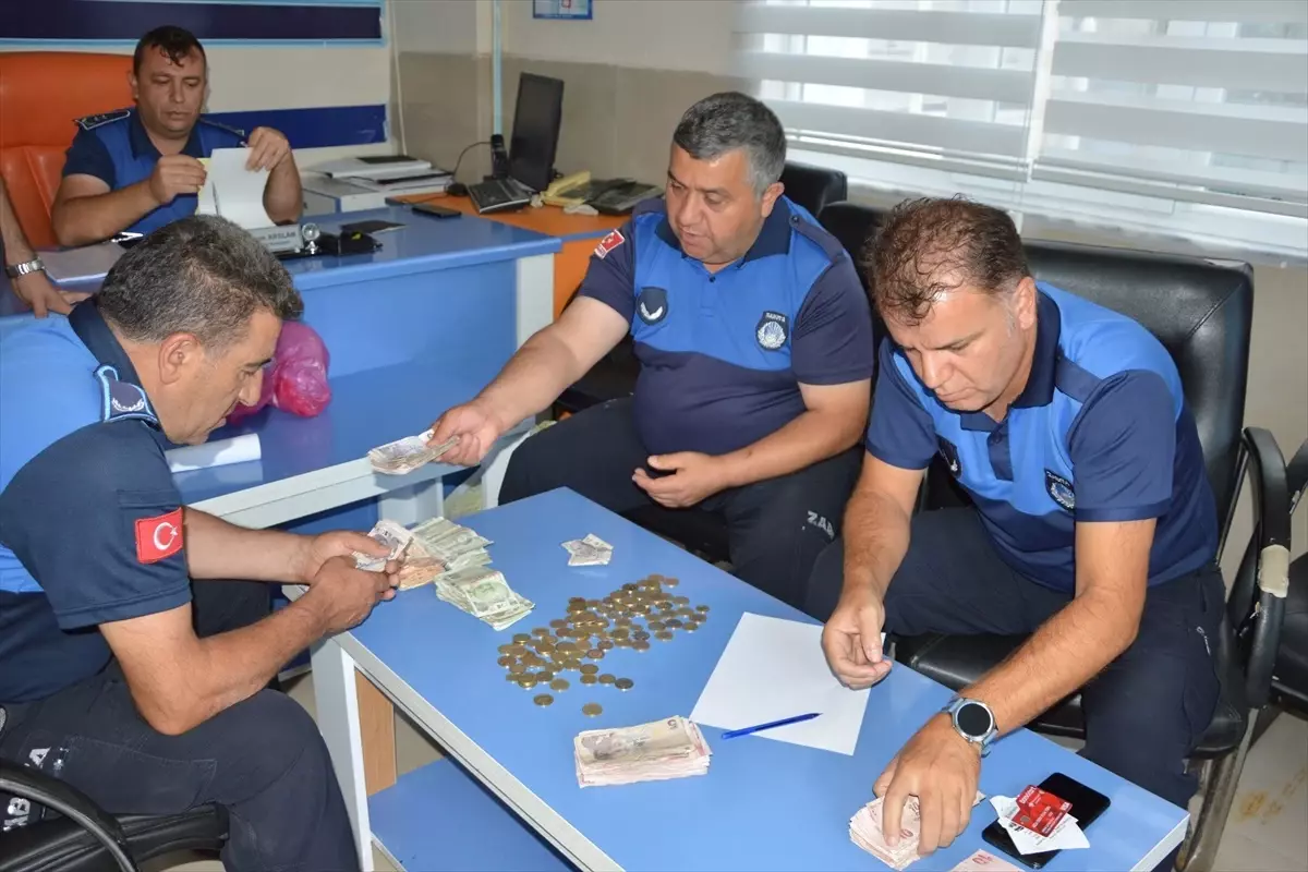 Havza'da Dilencilik Yapan Kişinin Üzerinden 5 Bin Lira Çıktı