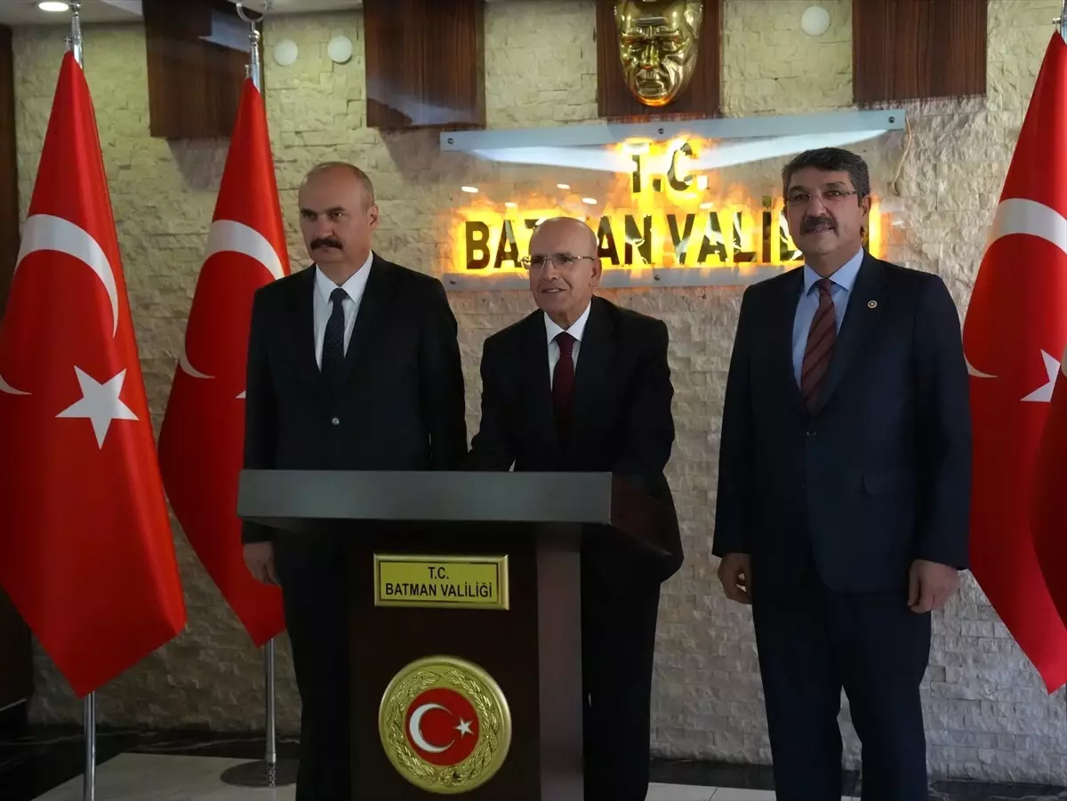 Bakan Şimşek Batman Valiliğini Ziyaret Etti