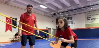 Minik Güreşçi Burçak Asel Çakır, Türkiye Şampiyonu Oldu
