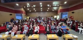 Hitit Üniversitesi'nde Çocuk Üniversitesi Mezunları Kep Attı