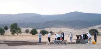 Hitit Üniversitesi'nin Arkeoloji ve Antropoloji Kazıları Devam Ediyor