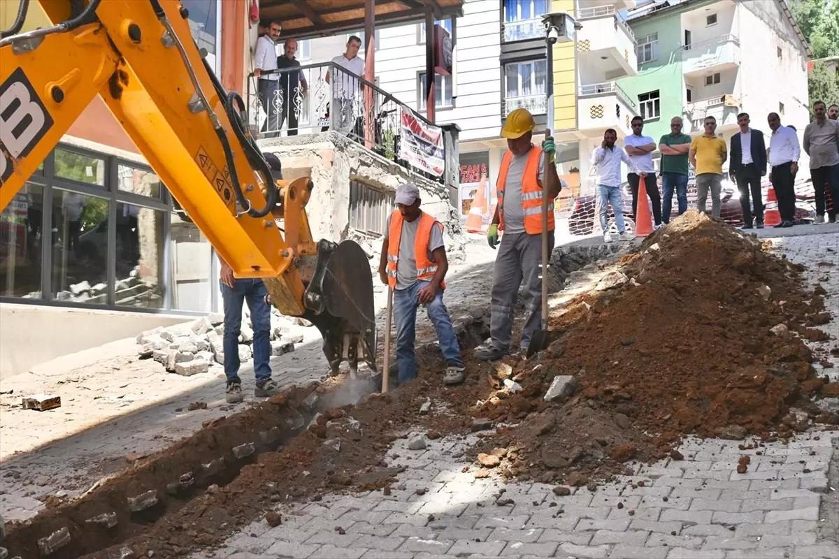 Hizan'da Doğal Gaz Altyapı Çalışmaları Başlatıldı