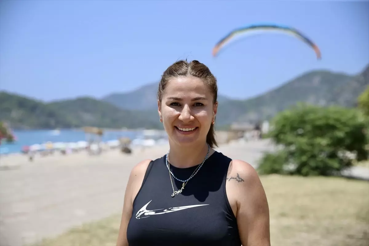 Yamaç Paraşütü ile Hayallerini Gerçekleştiren Kadın Pilot: İlknur Güngelen