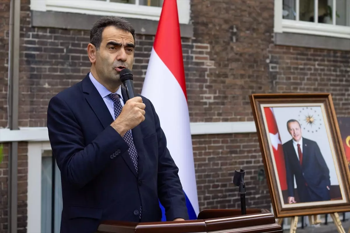 Hollanda'da 15 Temmuz Demokrasi ve Milli Birlik Günü programı düzenlendi