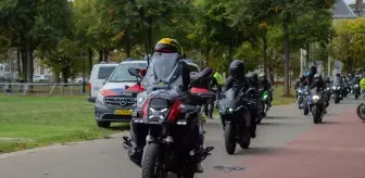 Hollanda'da Motosiklet Sürücülerinden Filistin'e Destek Gösterisi