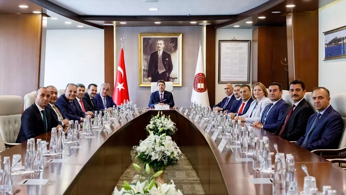 HSK Başkanvekilliği ve Daire Başkanlıklarına Yeni Atamalar Yapıldı