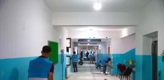 Diyarbakır'da Hükümlüler Okulları Yeniden Boyuyor