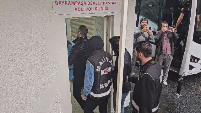 İBB'ye 4. dalga operasyonu! 45 şüpheli adliyeye sevk edildi İBB'ye 4. dalga operasyonu! 45 şüpheli adliyeye sevk edildi