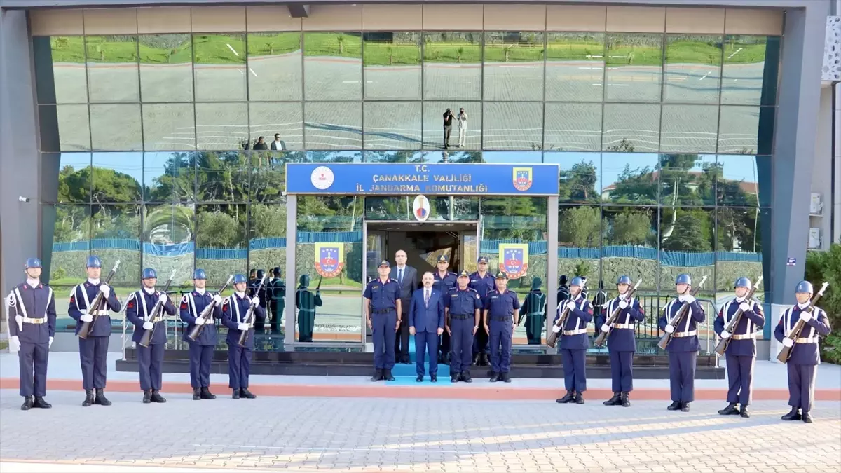 İçişleri Bakan Yardımcısı Bülent Turan, Çanakkale İl Jandarma Komutanlığını Ziyaret Etti