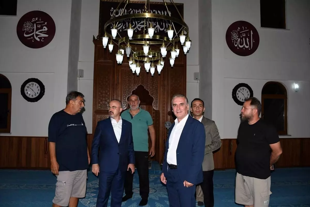 İçişleri Bakan Yardımcısı Bülent Turan, Güneyli Köyü'nü Ziyaret Etti